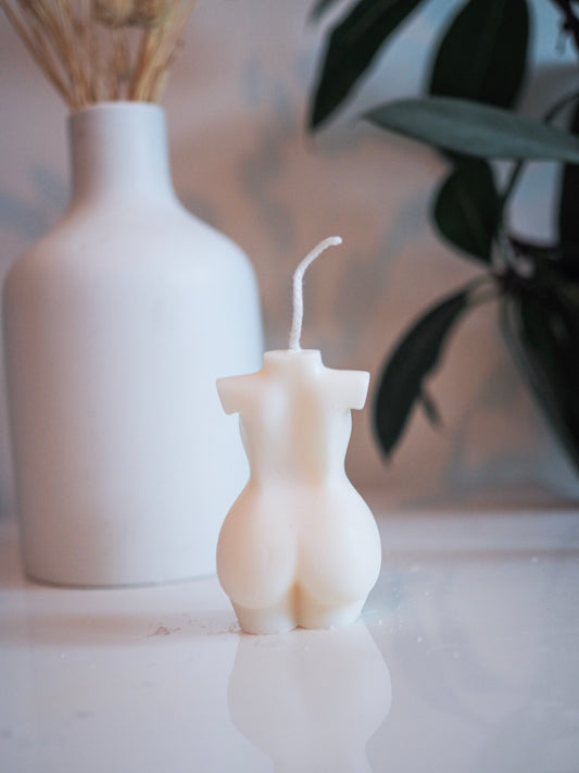 Curvy Body Candle